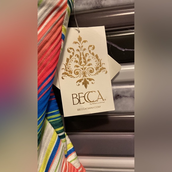 One piece swimsuit - Picture 5 of 6